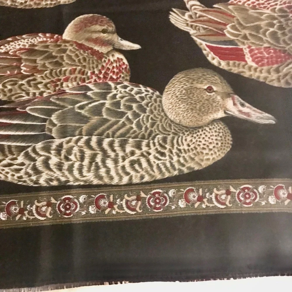 Scarf Art of the scarf Tie Rack Black ground duck images 46 x 46 new UNIQUE